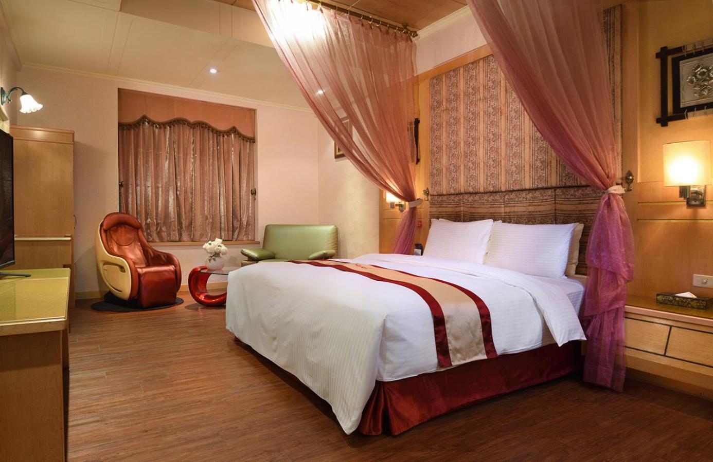Natoli Motel Tainan Exterior photo